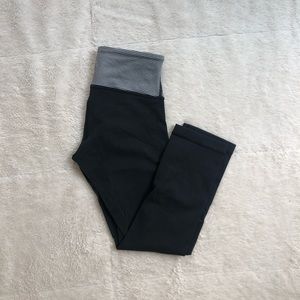 Lululemon Wunder Under Cropped Leggings